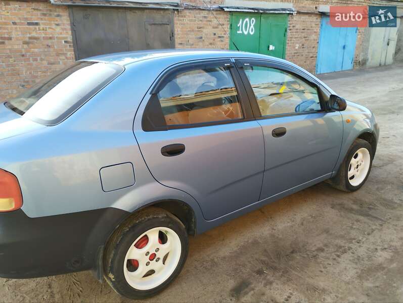 Седан Chevrolet Aveo 2005 в Борисполе фото 5 Седан Chevrolet Aveo 2005 в Борисполе
