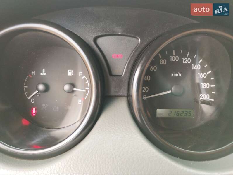 Седан Chevrolet Aveo 2005 в Борисполе фото 11 Седан Chevrolet Aveo 2005 в Борисполе