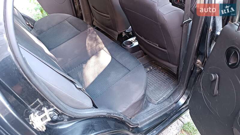 Седан Chevrolet Aveo 2005 в Дніпрі