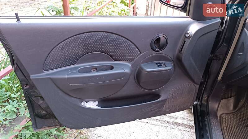 Седан Chevrolet Aveo 2005 в Дніпрі