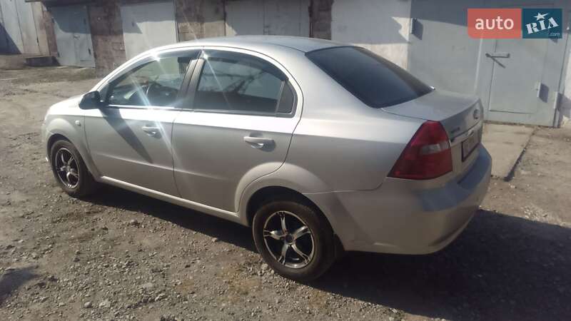 Седан Chevrolet Aveo 2008 в Каменском