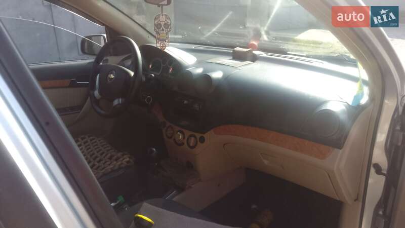 Седан Chevrolet Aveo 2008 в Каменском