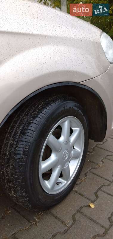 Седан Chevrolet Aveo 2008 в Черновцах