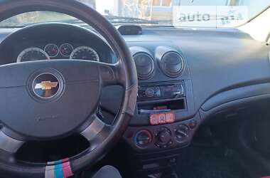 Хэтчбек Chevrolet Aveo 2008 в 