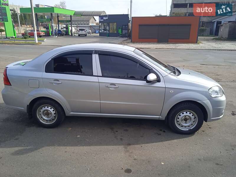 Седан Chevrolet Aveo 2008 в Коломиї