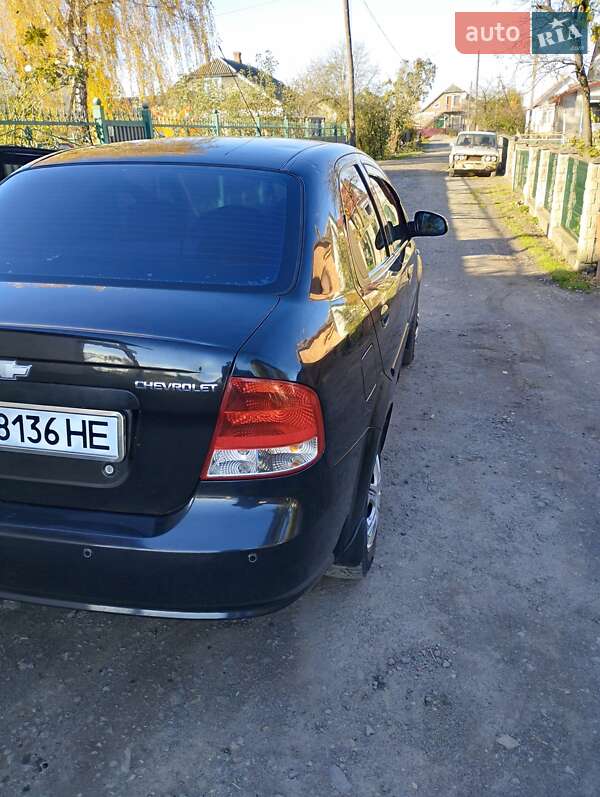 Седан Chevrolet Aveo 2005 в Володимир-Волинському