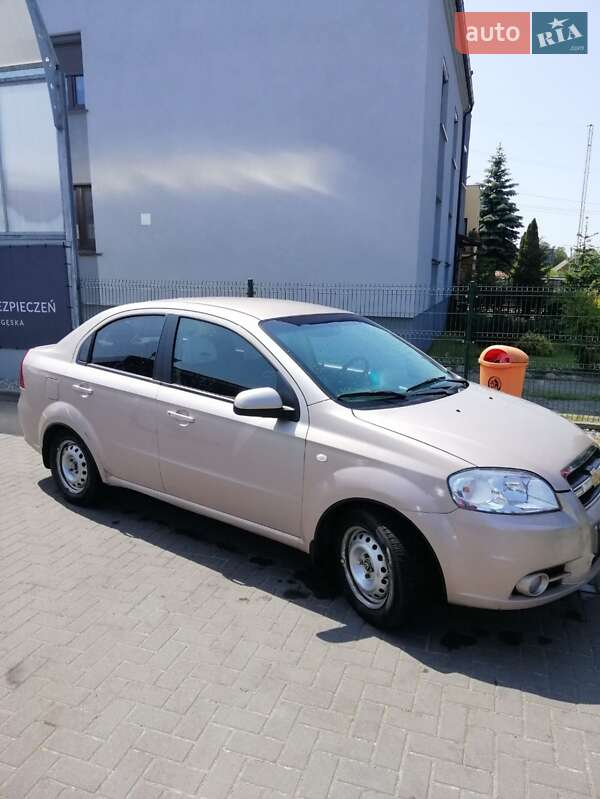 Седан Chevrolet Aveo 2008 в Львові