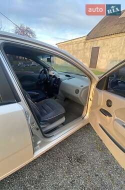 Седан Chevrolet Aveo 2005 в Кривом Роге фото 5 Седан Chevrolet Aveo 2005 в Кривом Роге