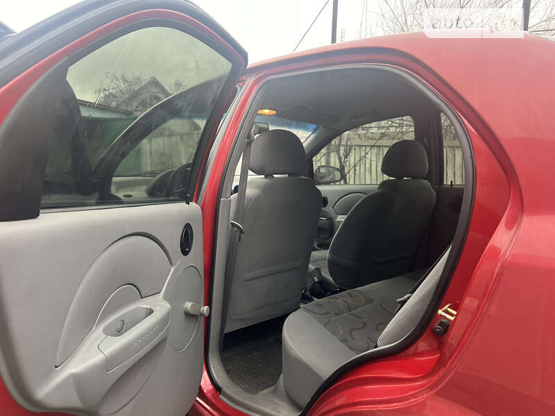 Седан Chevrolet Aveo 2005 в Виннице