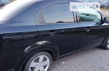 Седан Chevrolet Aveo 2011 в Косові