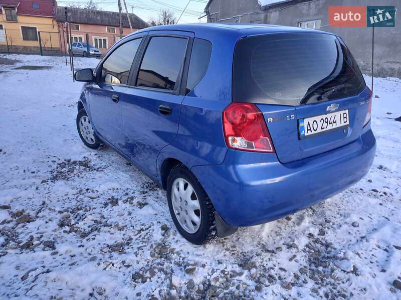 Хэтчбек Chevrolet Aveo 2007 в Виноградове фото 12 Хэтчбек Chevrolet Aveo 2007 в Виноградове