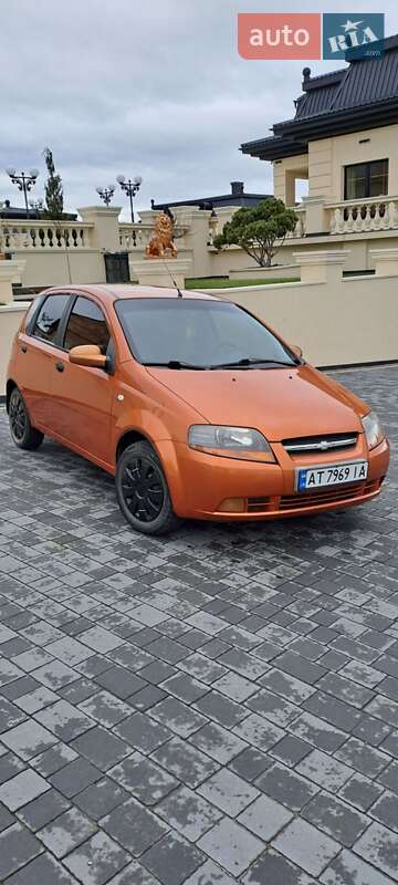 Хэтчбек Chevrolet Aveo 2006 в Снятине