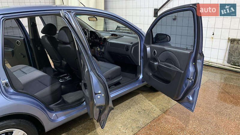Хетчбек Chevrolet Aveo 2007 в Здолбуніві