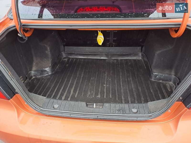 Седан Chevrolet Aveo 2006 в Кам'янець-Подільському
