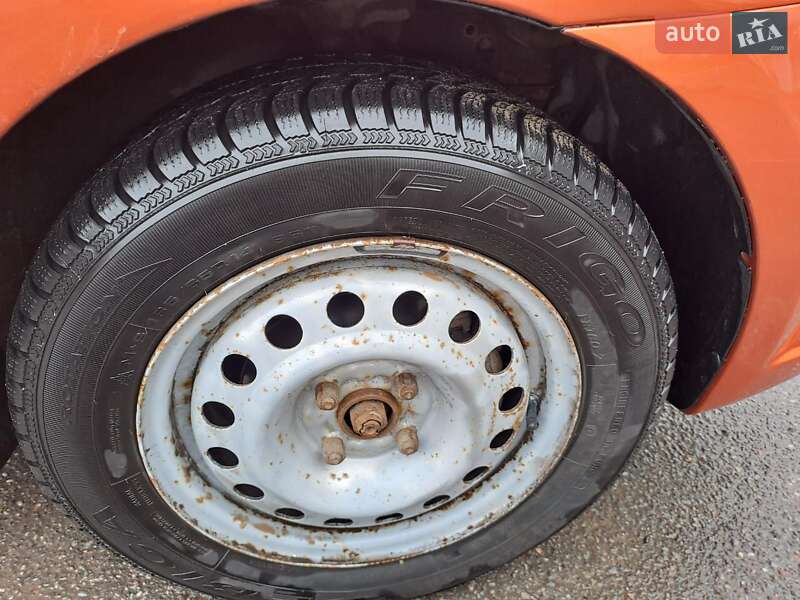 Седан Chevrolet Aveo 2006 в Кам'янець-Подільському