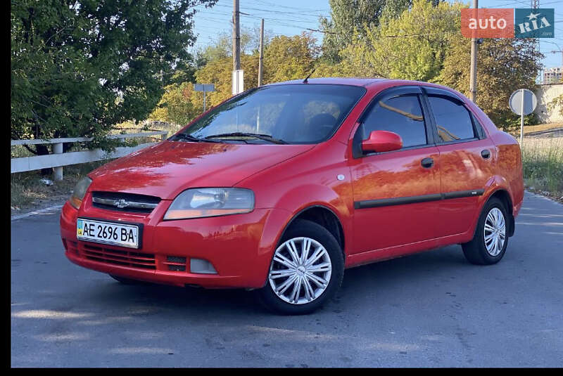 Седан Chevrolet Aveo 2006 в Днепре