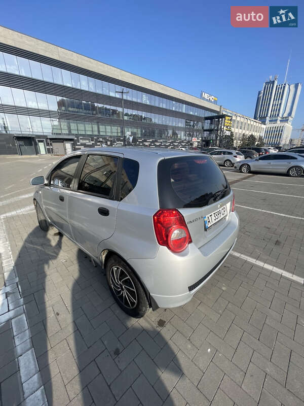 Хэтчбек Chevrolet Aveo 2008 в Ивано-Франковске