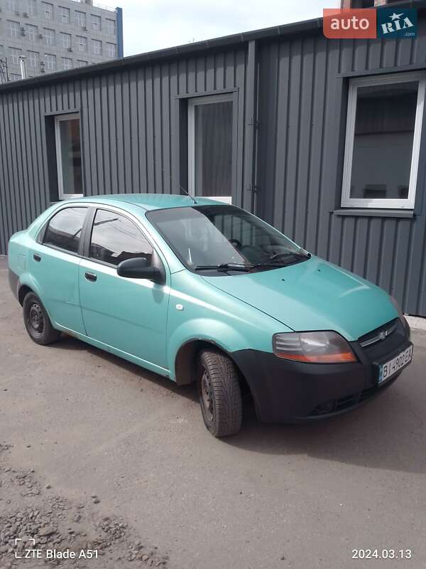 Седан Chevrolet Aveo 2005 в Полтаве