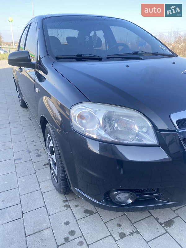 Седан Chevrolet Aveo 2007 в Тисмениці