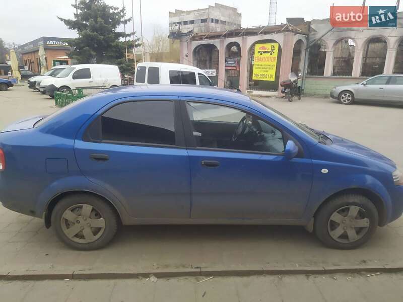 Седан Chevrolet Aveo 2006 в Ізюмі