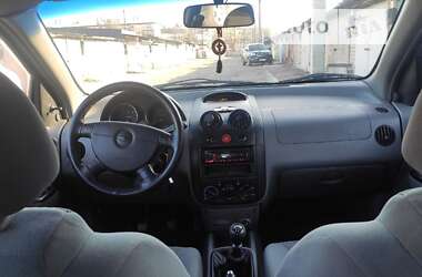 Седан Chevrolet Aveo 2005 в Дніпрі