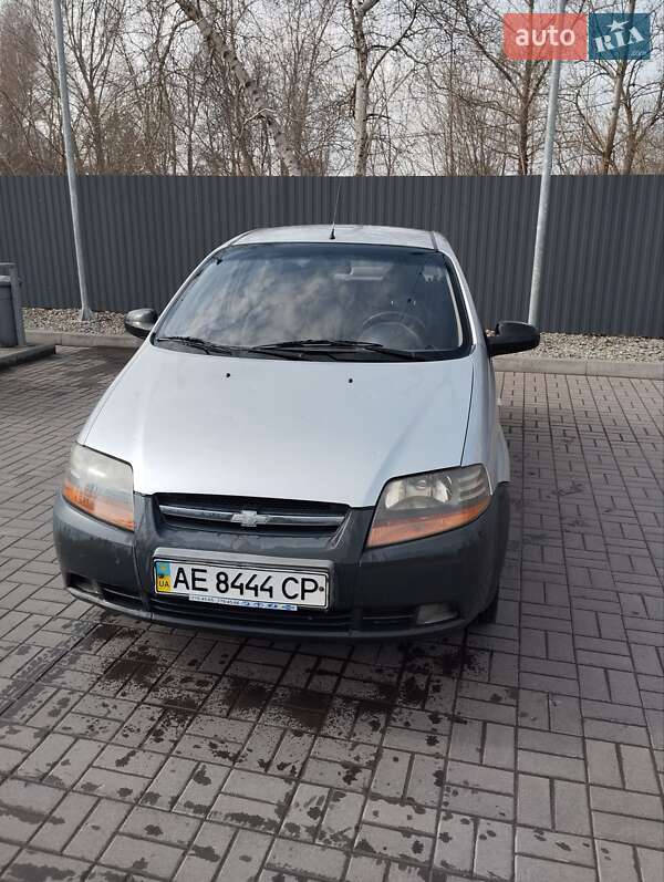 Седан Chevrolet Aveo 2005 в Днепре