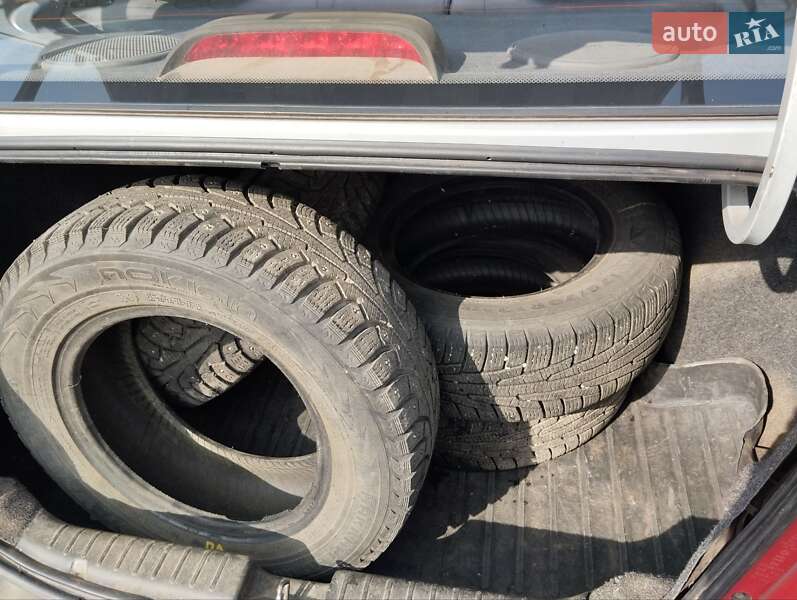 Седан Chevrolet Aveo 2005 в Днепре