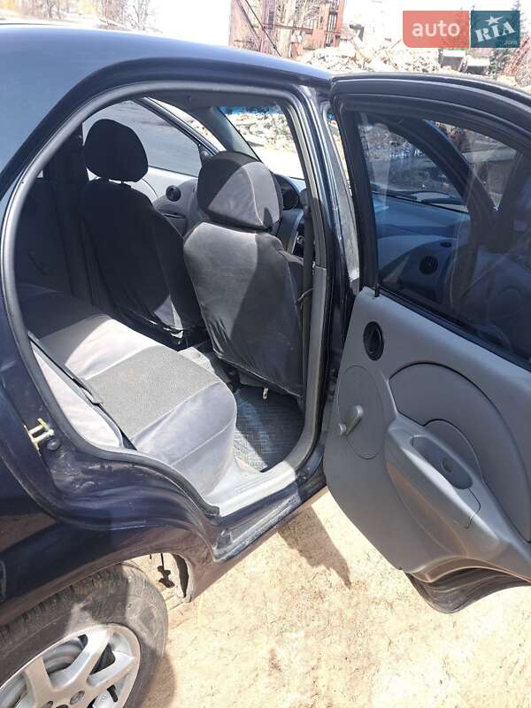 Седан Chevrolet Aveo 2005 в Харкові