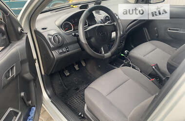 Седан Chevrolet Aveo 2007 в Черновцах