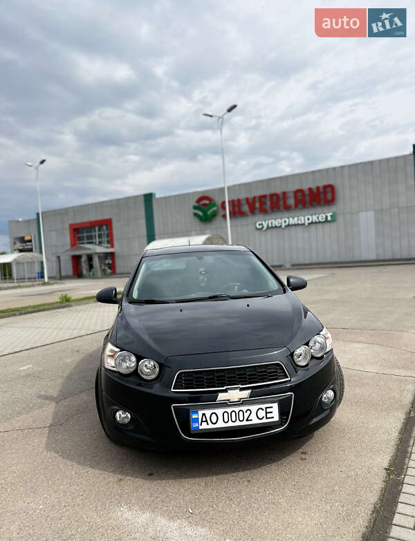 Седан Chevrolet Aveo 2012 в Хусті