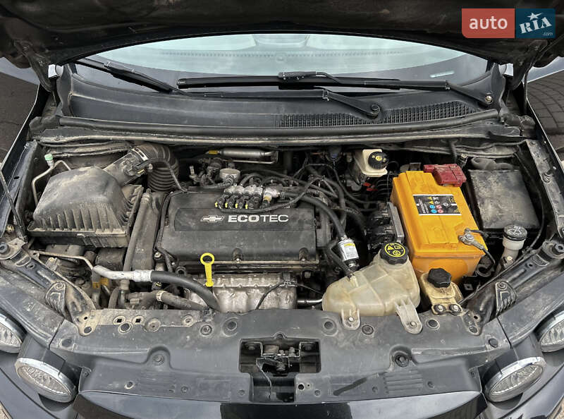 Седан Chevrolet Aveo 2012 в Хусті