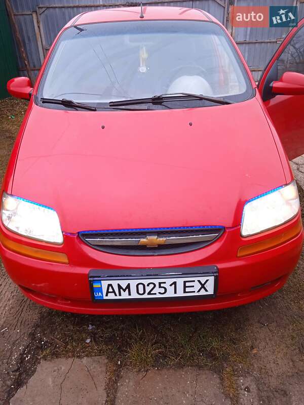 Седан Chevrolet Aveo 2004 в Барановке