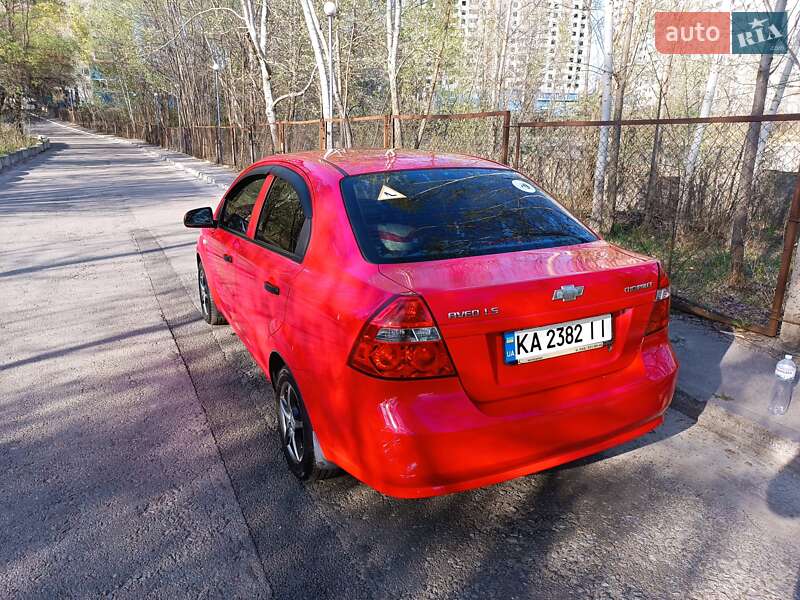 Седан Chevrolet Aveo 2006 в Києві