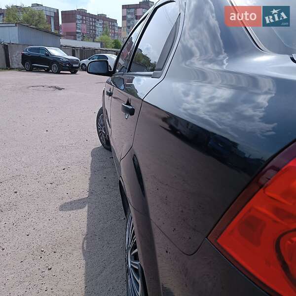 Седан Chevrolet Aveo 2008 в Днепре