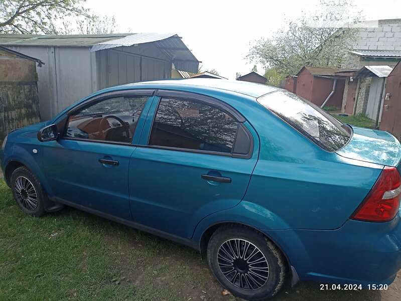 Седан Chevrolet Aveo 2008 в Шостке