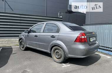 Седан Chevrolet Aveo 2011 в Киеве