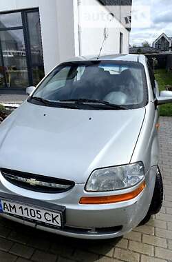 Хэтчбек Chevrolet Aveo 2005 в Ирпене