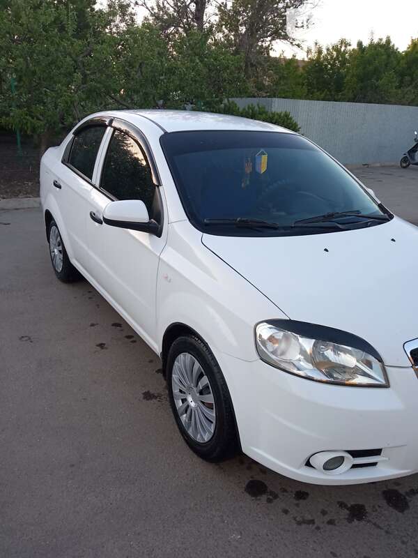 Седан Chevrolet Aveo 2007 в Первомайську