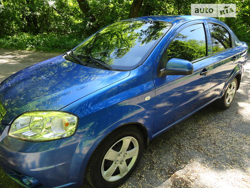 Седан Chevrolet Aveo 2008 в Каменском