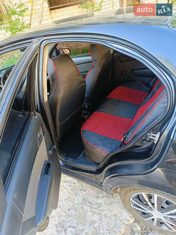 Седан Chevrolet Aveo 2008 в Запоріжжі