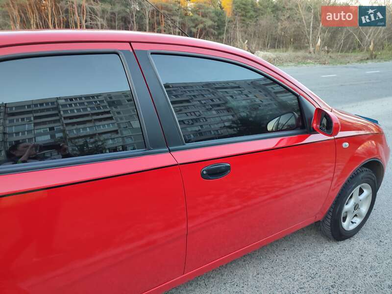 Седан Chevrolet Aveo 2006 в Каменском