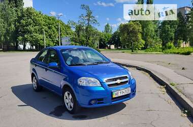 Седан Chevrolet Aveo 2009 в Кривом Роге