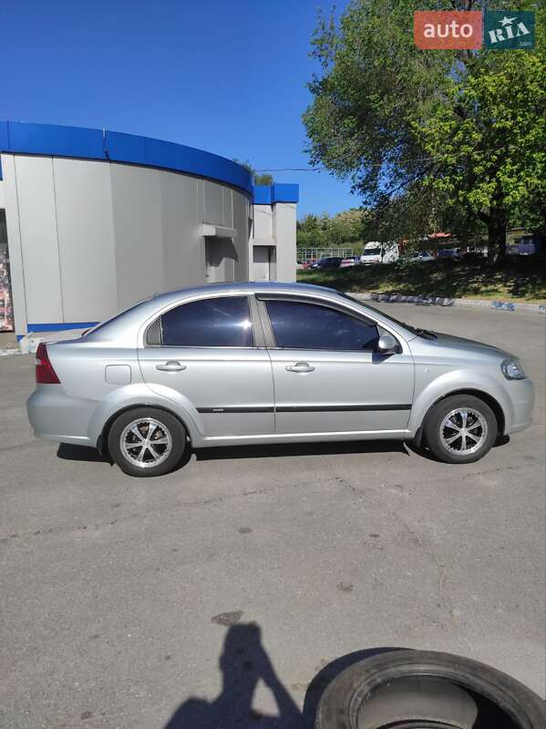 Седан Chevrolet Aveo 2008 в Запоріжжі