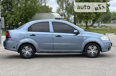 Седан Chevrolet Aveo 2006 в Шостке