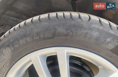 Хэтчбек Chevrolet Aveo 2012 в 