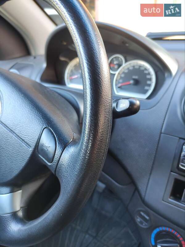 Хетчбек Chevrolet Aveo 2010 в Івано-Франківську