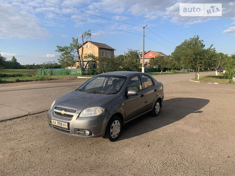 Седан Chevrolet Aveo 2008 в Киеве