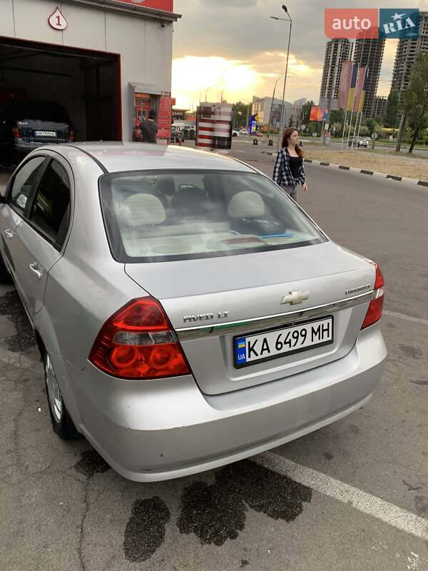 Седан Chevrolet Aveo 2007 в Киеве