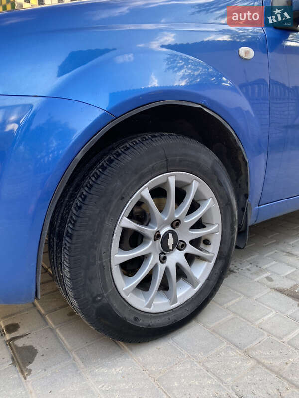 Хэтчбек Chevrolet Aveo 2008 в Днепре
