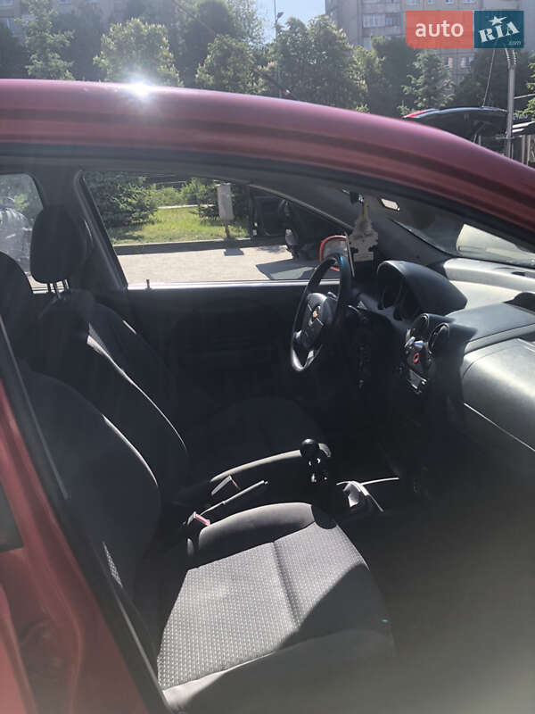 Хетчбек Chevrolet Aveo 2006 в Львові